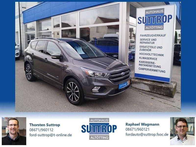 Magneticgrau metallic (metallic) Gebraucht 2016 Ford Kuga ST-Line SUV | 14.350 € (Fairer Preis) - Bild 1/4