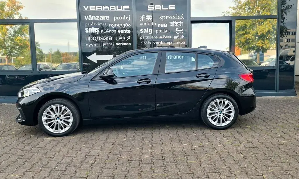 Gebraucht BMW 120 Advantage 190 PS (139 kW) 2023 Schwarz Limousine