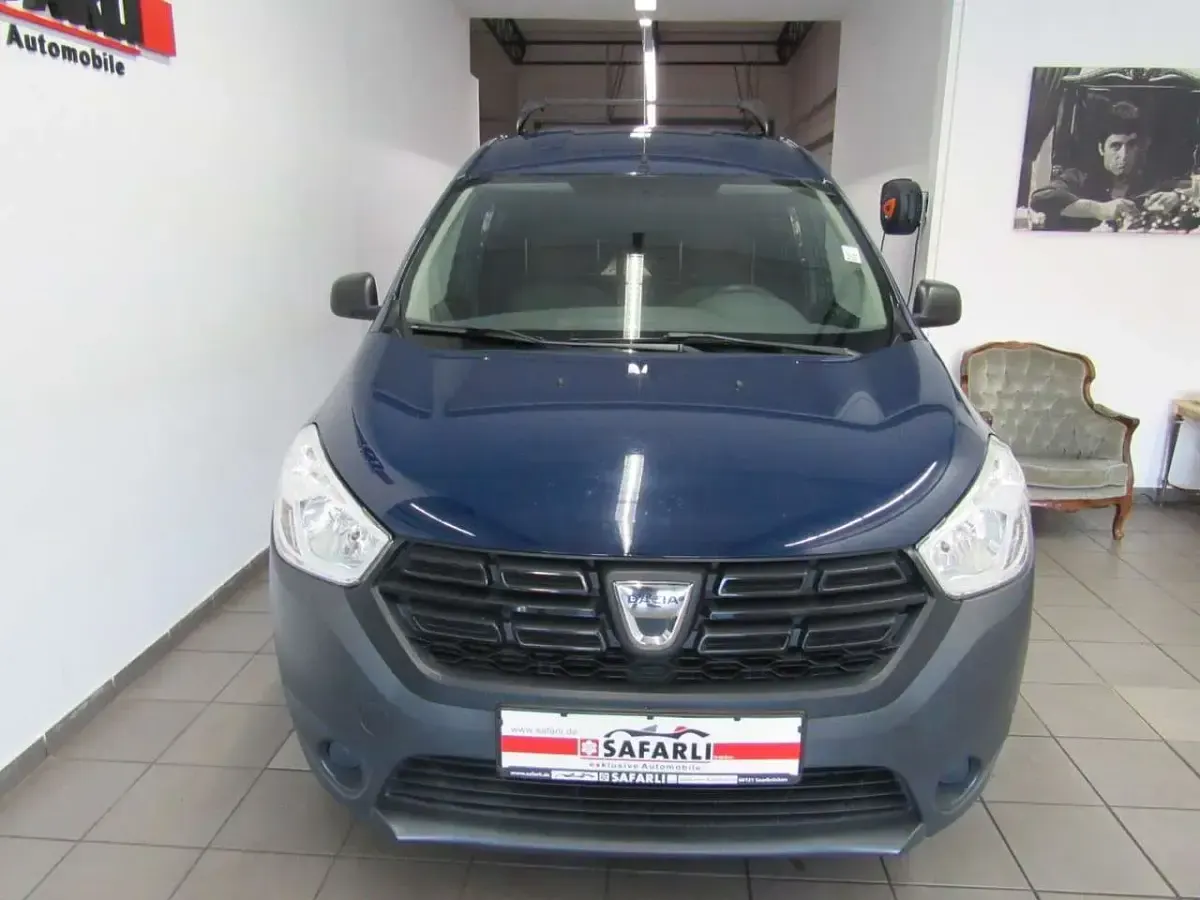 Używany Dacia Dokker 102 KM (75 kW) 2019 Niebieski Minivan