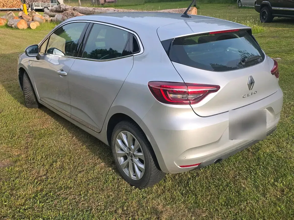 Gebraucht Renault Clio Intens 101 PS (74 kW) 2020 Silber Kleinwagen
