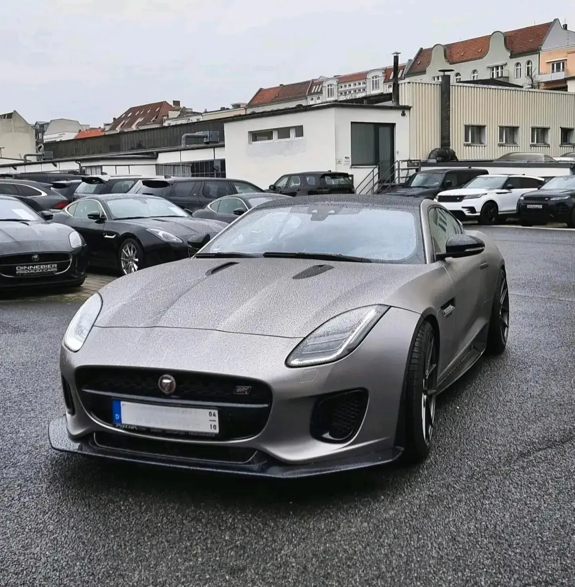 Gebraucht Jaguar F-Type Chequered Flag 340 PS (250 kW) 2019 Grau Coupé