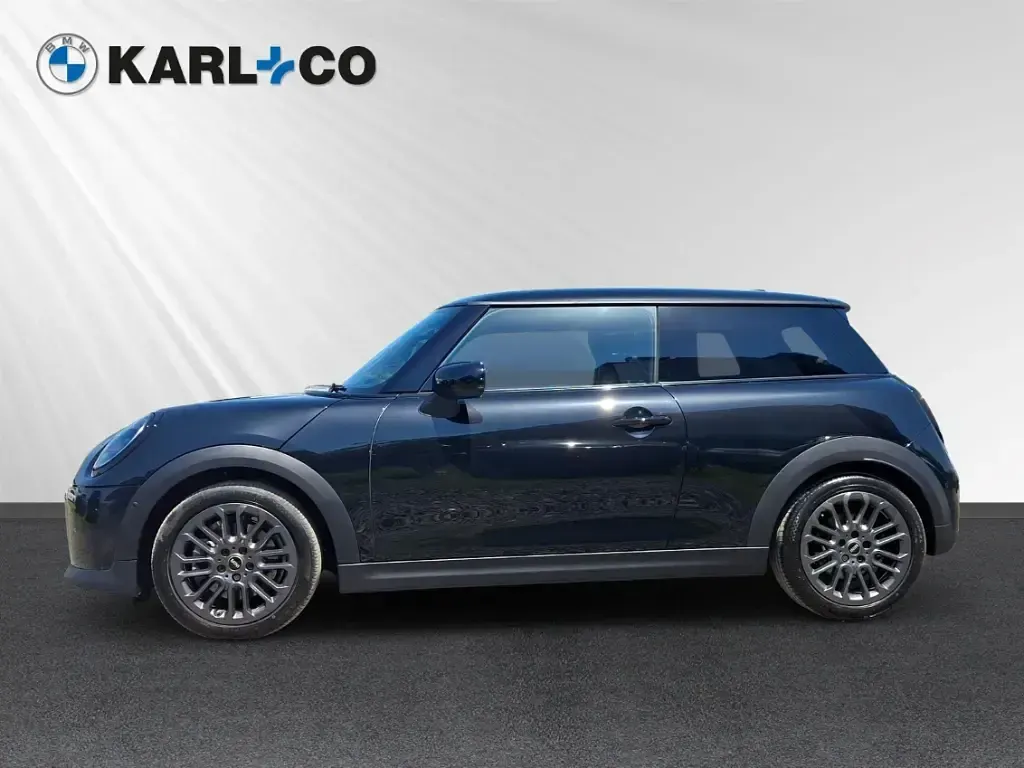 Gebraucht Mini Cooper 114 kW (156 PS) 2025 Schwarz Kleinwagen