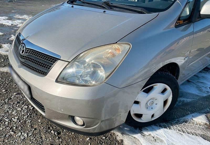 Gebraucht Toyota Corolla Verso 135 PS (99 kW) 2003 Van / Kleinbus