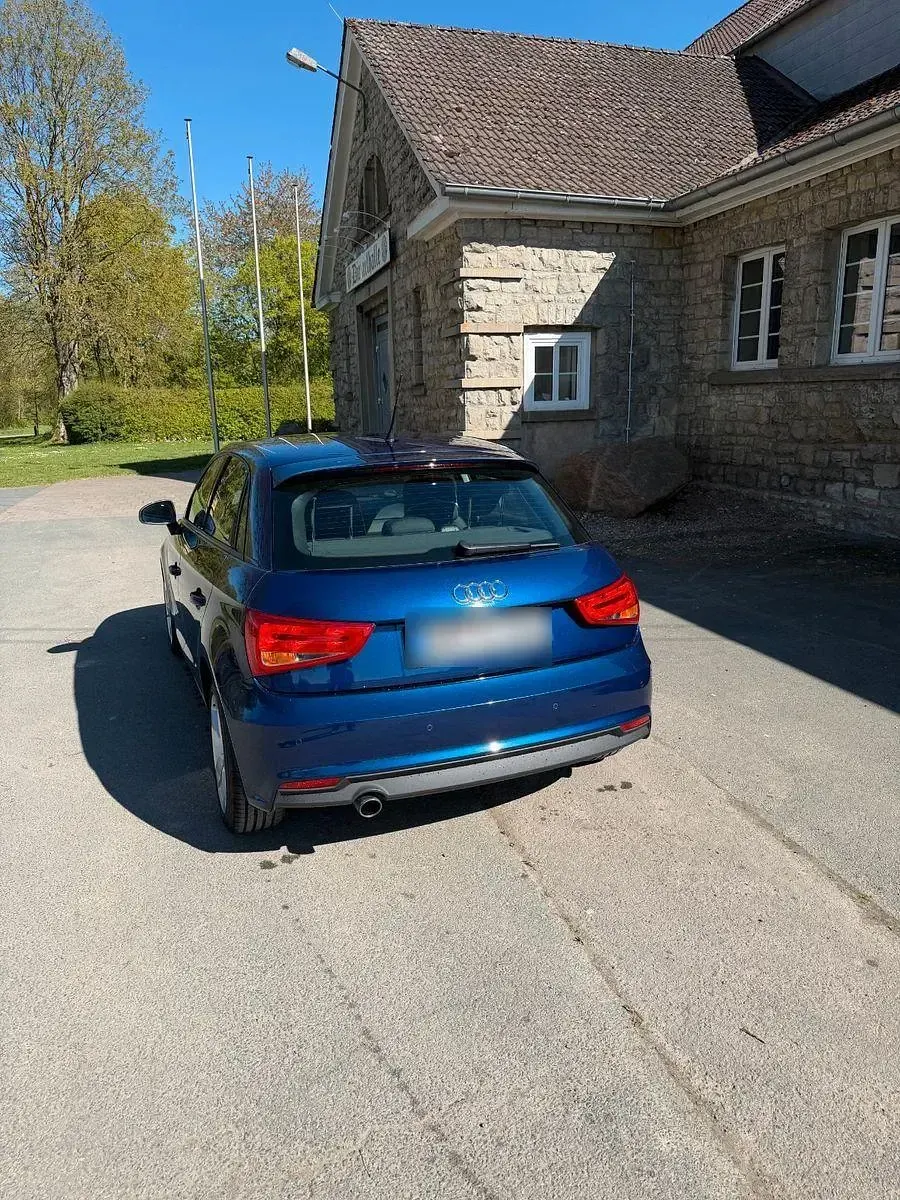 Gebraucht Audi A1 Sportback Sport 95 PS (69 kW) 2018 Blau Kleinwagen