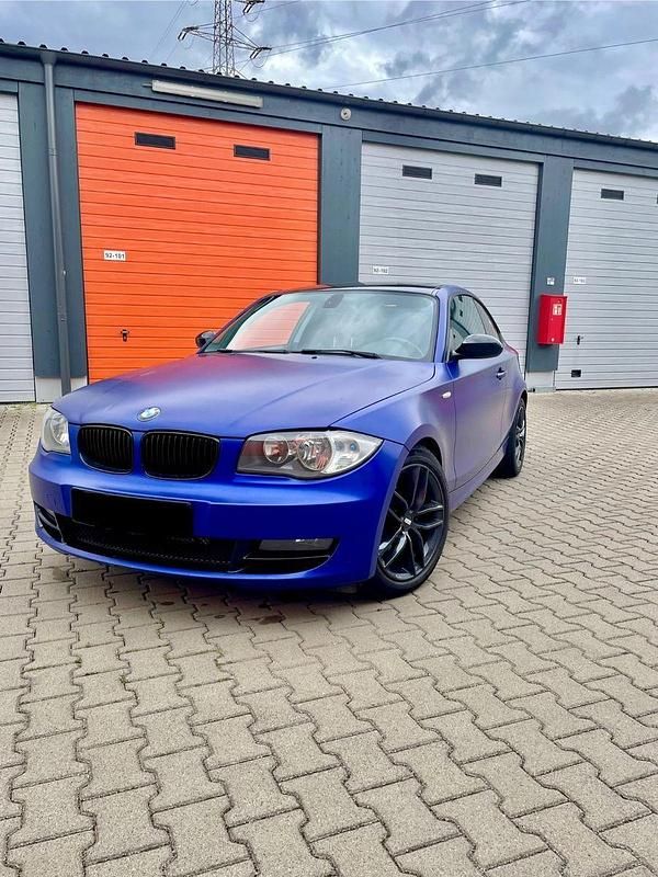 Schwarz Gebraucht 2008 BMW 120 Coupé Coupé | 5.200 € (Fairer Preis) - Bild 1/4