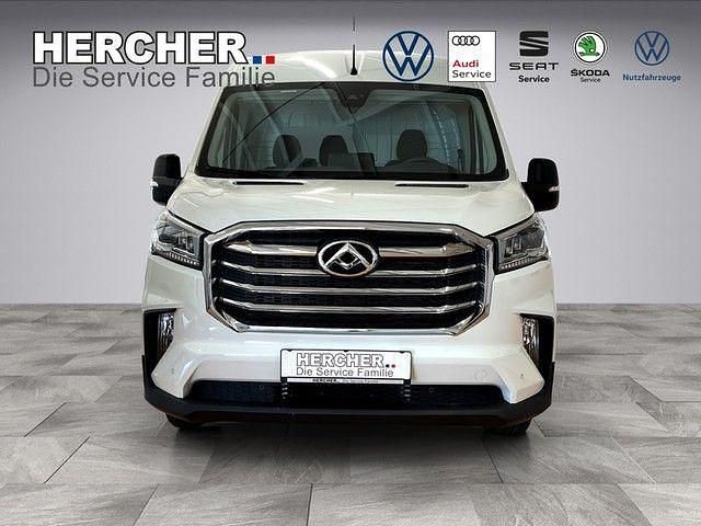Second-hand Maxus V90 148 CP (108 kW) 2025 Alb Van
