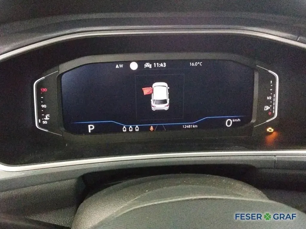 Second-hand VW T-Roc Style 150 CP (110 kW) 2023 Gri SUV