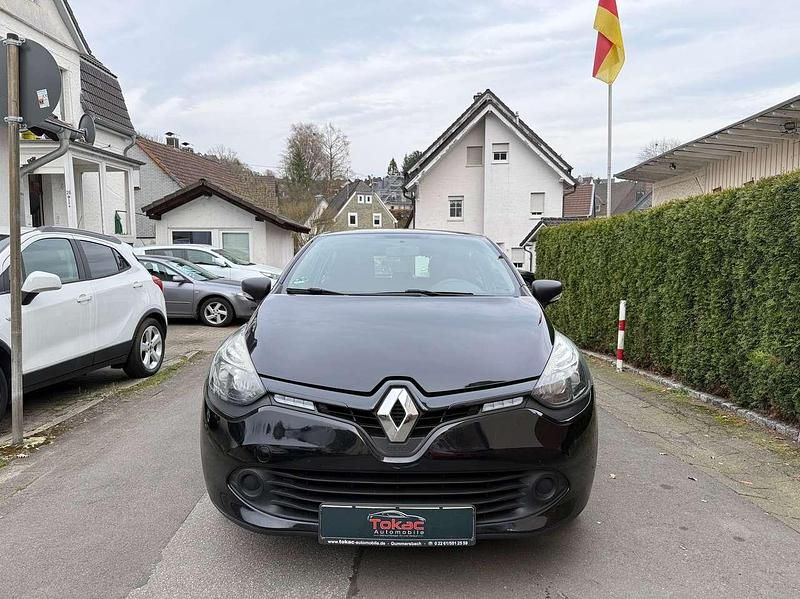 Gebraucht Renault Clio IV 73 PS (53 kW) 2016 Sternenschwarz Kleinwagen