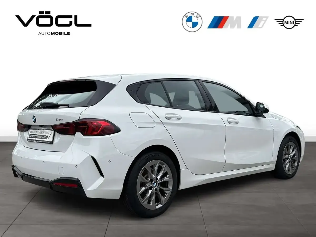 Gebraucht BMW 120 156 PS (114 kW) 2025 Alpinweiß uni Kleinwagen