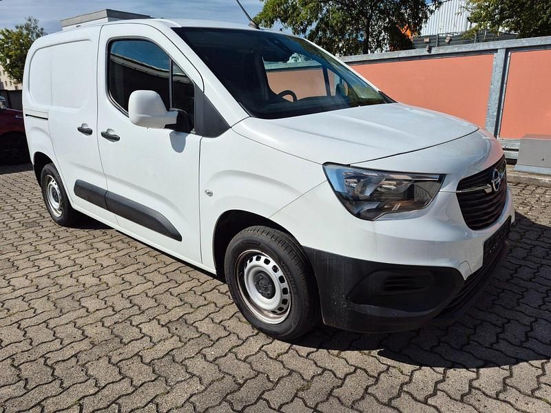 Gebraucht Opel Combo 102 PS (75 kW) 2021 Weiß Van / Kleinbus