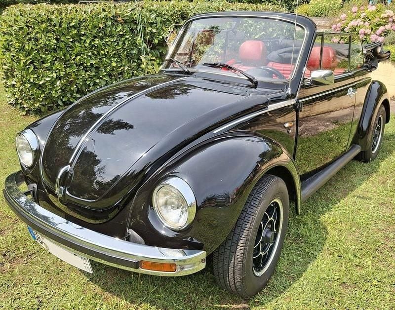 Schwarz Gebraucht 1976 VW Käfer Cabrio | 15.900 € - Bild 1/4