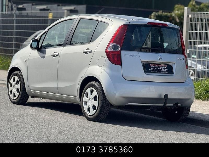 Gebraucht Suzuki Splash Club 86 PS (63 kW) 2009 Silber Kleinwagen