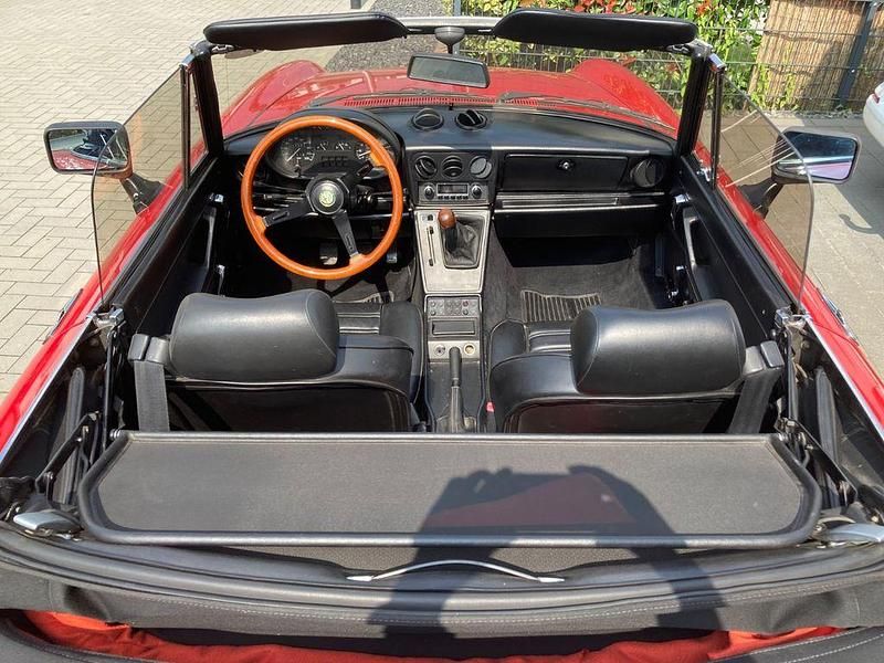 Gebraucht Alfa Romeo Spider 103 PS (75 kW) 1986 Rot Cabrio