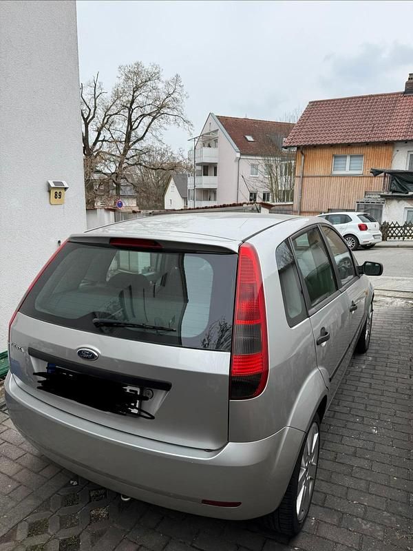 Gebraucht Ford Fiesta 100 PS (73 kW) 2002 Grau Kleinwagen
