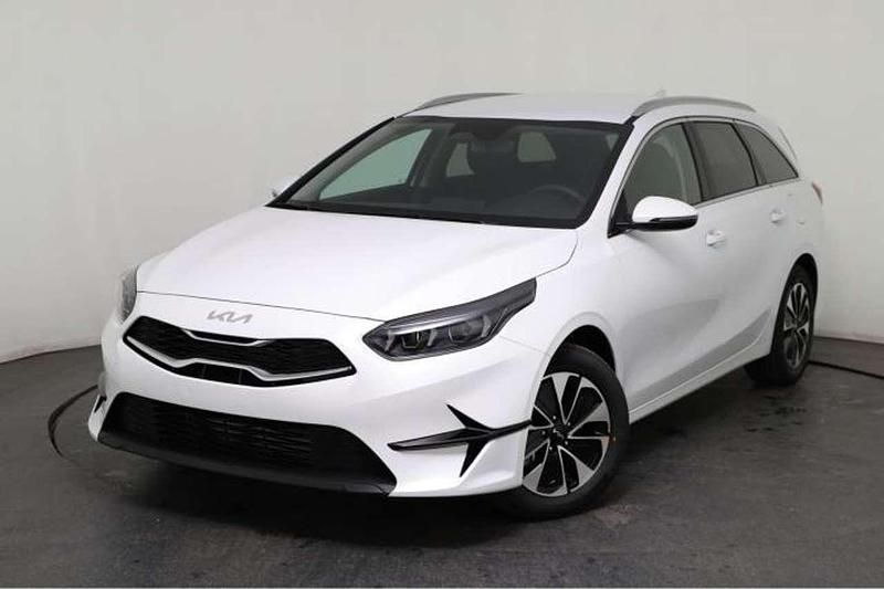 Weiß Neu 2025 Kia Ceed Sportswagon Kombi | 27.190 € (Fairer Preis) - Bild 1/4