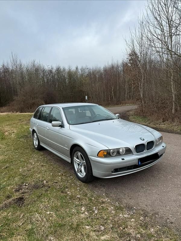 Gebraucht BMW 525 192 PS (141 kW) 2001 Silber Kombi
