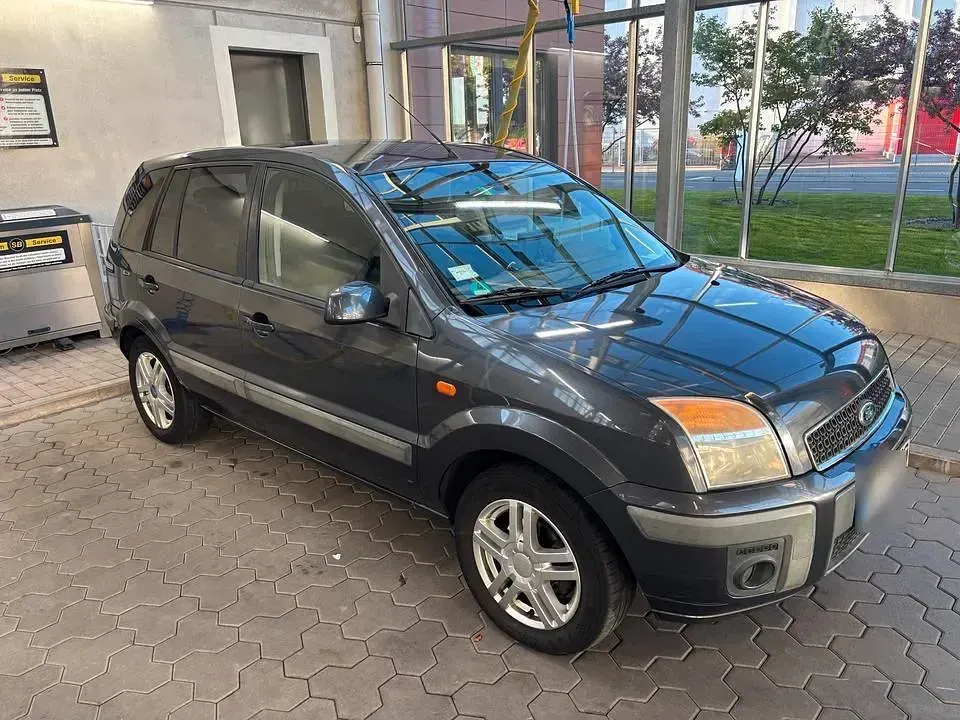 Gebraucht Ford Fusion 90 PS (66 kW) 2007 Grau Kleinwagen