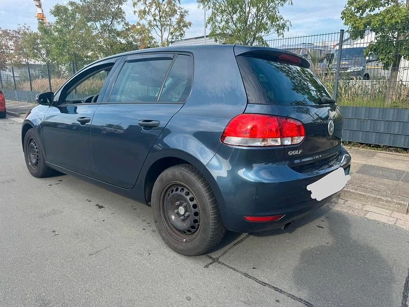 Blau Gebraucht 2011 VW Golf VI Limousine | 4.799 € (Superpreis) - Bild 1/4
