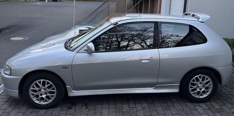 Gebraucht Mitsubishi Colt 103 PS (75 kW) 2003 Silber Kleinwagen