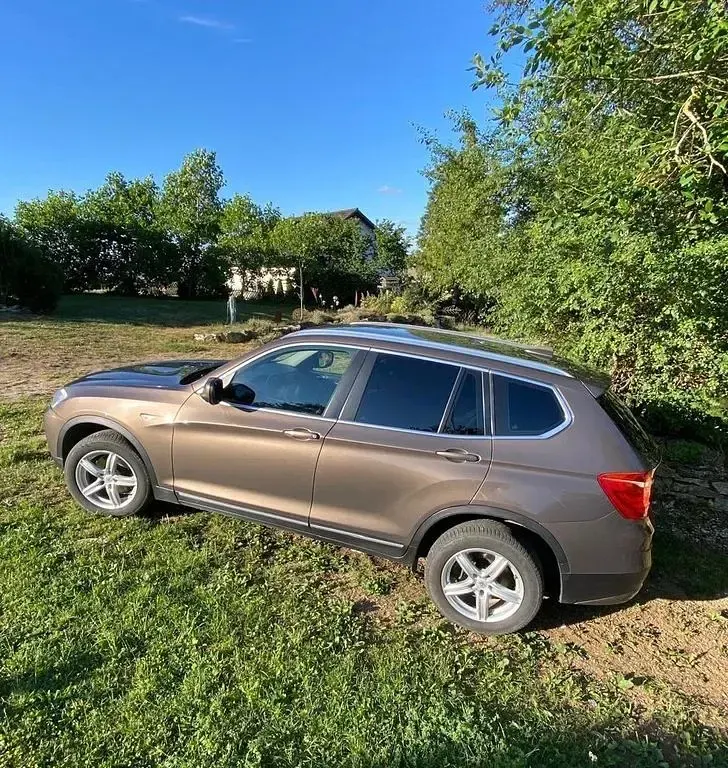 Gebraucht BMW X3 184 PS (135 kW) 2011 Braun SUV