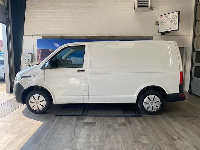 Gebraucht VW Transporter 150 PS (110 kW) 2025 Weiß Van
