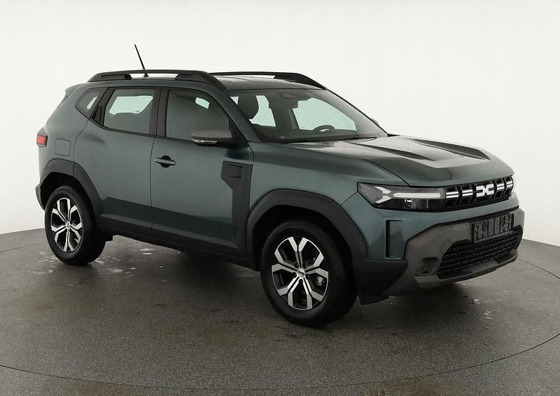 Zeder grün metallic Neu 2025 Dacia Duster Expression SUV | 24.584 € (Guter Preis) - Bild 1/4