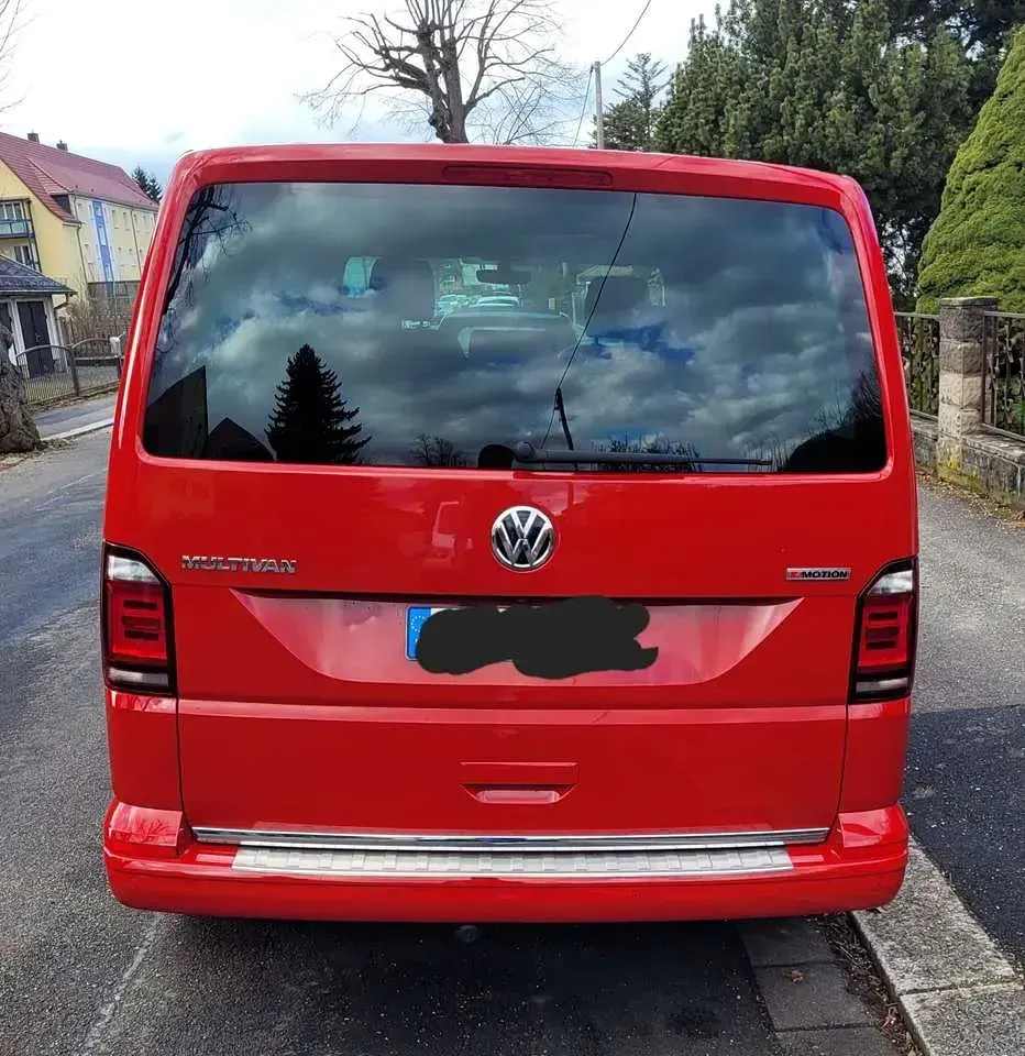 Gebraucht VW Multivan Generation Six 199 PS (146 kW) 2019 Rot Van / Kleinbus