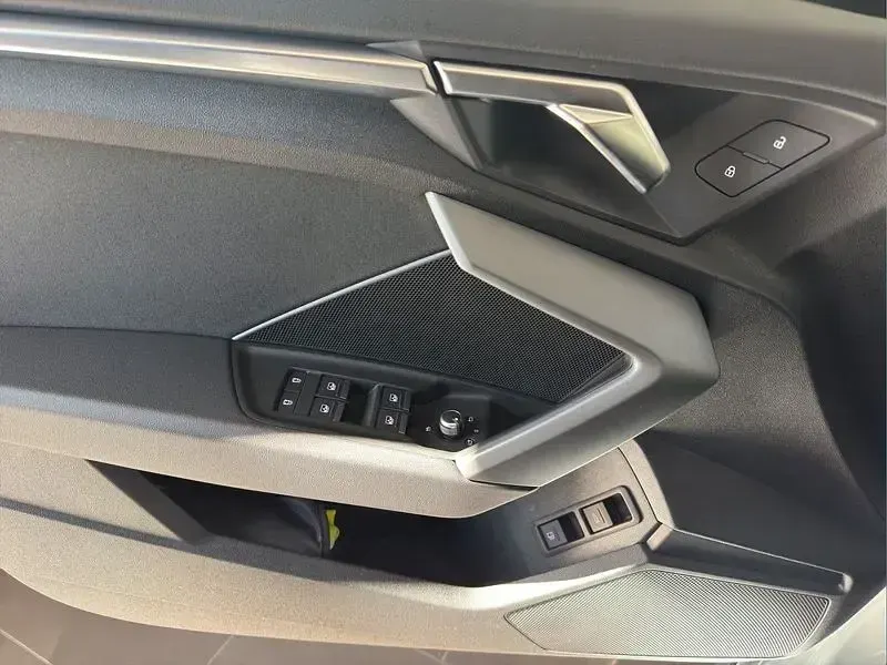 Gebraucht Audi A3 204 PS (150 kW) 2025 Grau Limousine