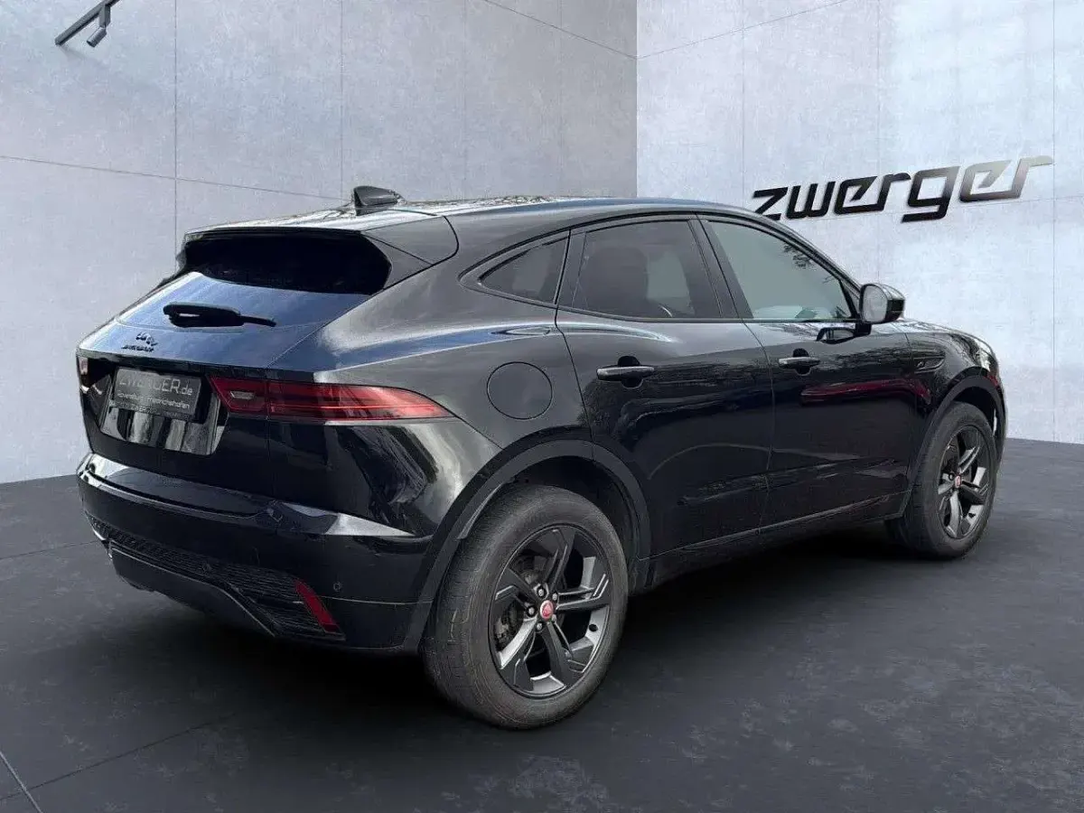 Używany Jaguar E-Pace R-Dynamic 200 KM (147 kW) 2023 Czarny SUV