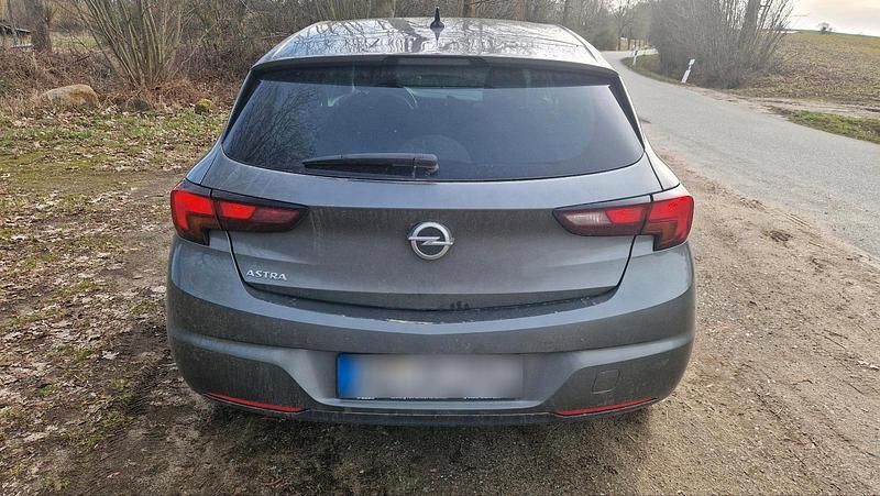 Gebraucht Opel Astra 136 PS (100 kW) 2019 Grau Limousine