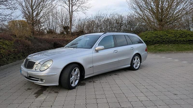 Gebraucht Mercedes E200 Avantgarde 163 PS (119 kW) 2004 Silber Kombi