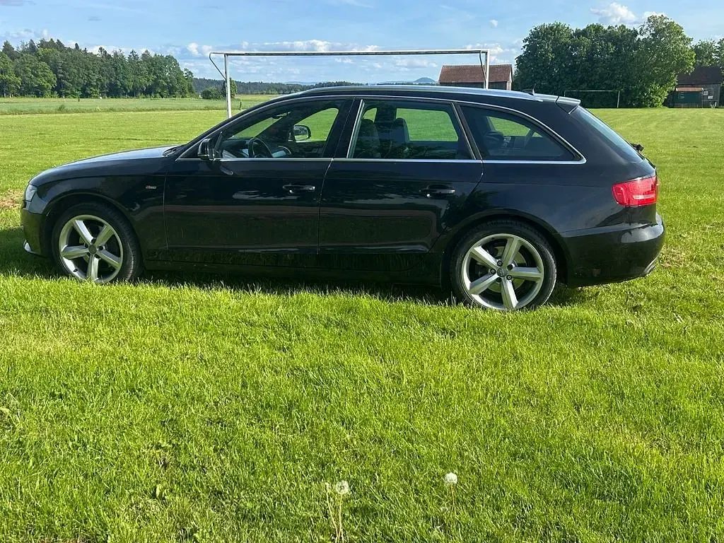 Gebraucht Audi A4 S-Line 170 PS (125 kW) 2011 Schwarz Kombi