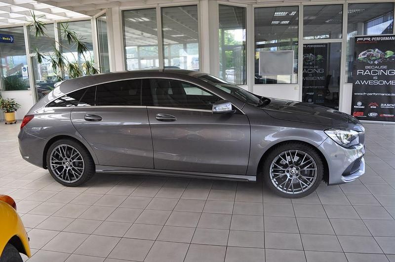 Gebraucht Mercedes CLA250 AMG line 211 PS (155 kW) 2018 Grau Limousine