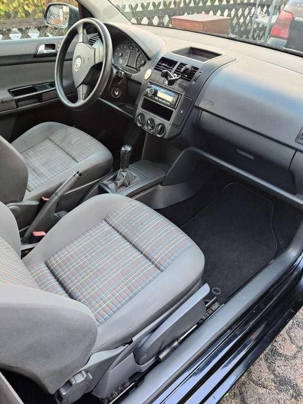 Schwarz Gebraucht 2009 VW Polo United Limousine | 1.400 € (Guter Preis) - Bild 1/4