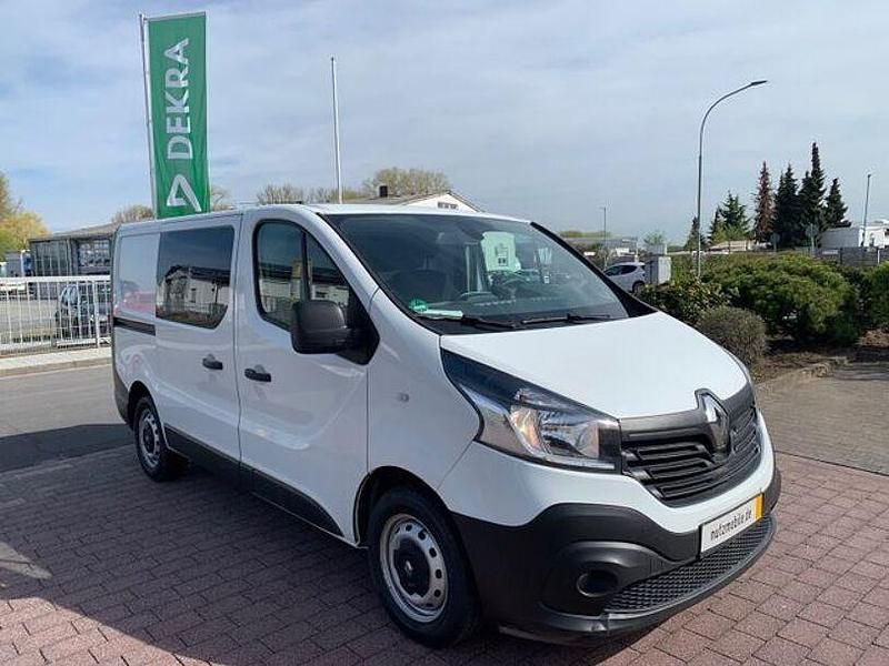 Gebraucht Renault Trafic Komfort 125 PS (91 kW) 2018 Weiß Van / Kleinbus