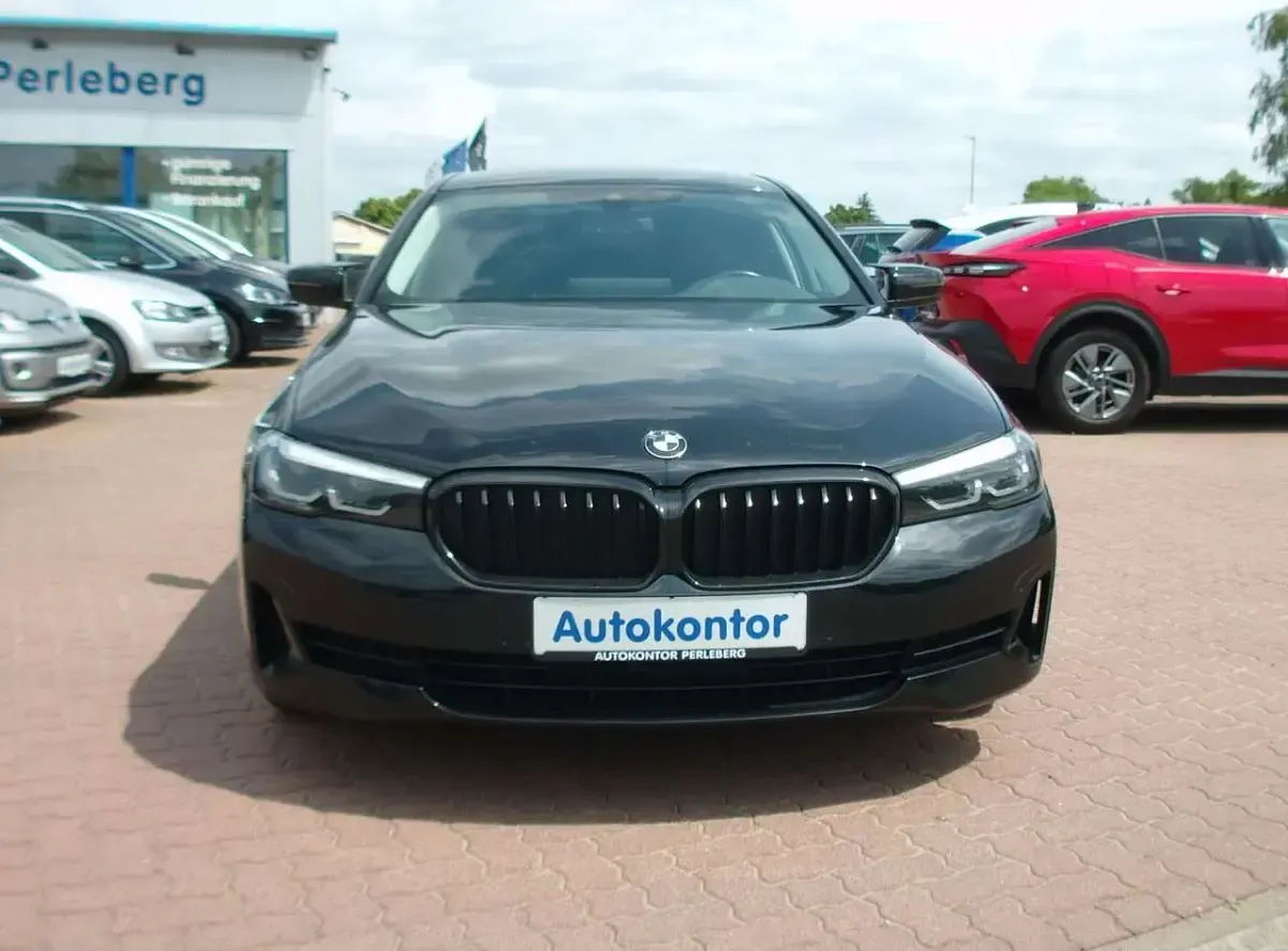 Gebraucht BMW 520 Shadowline 190 PS (139 kW) 2021 Schwarz Limousine
