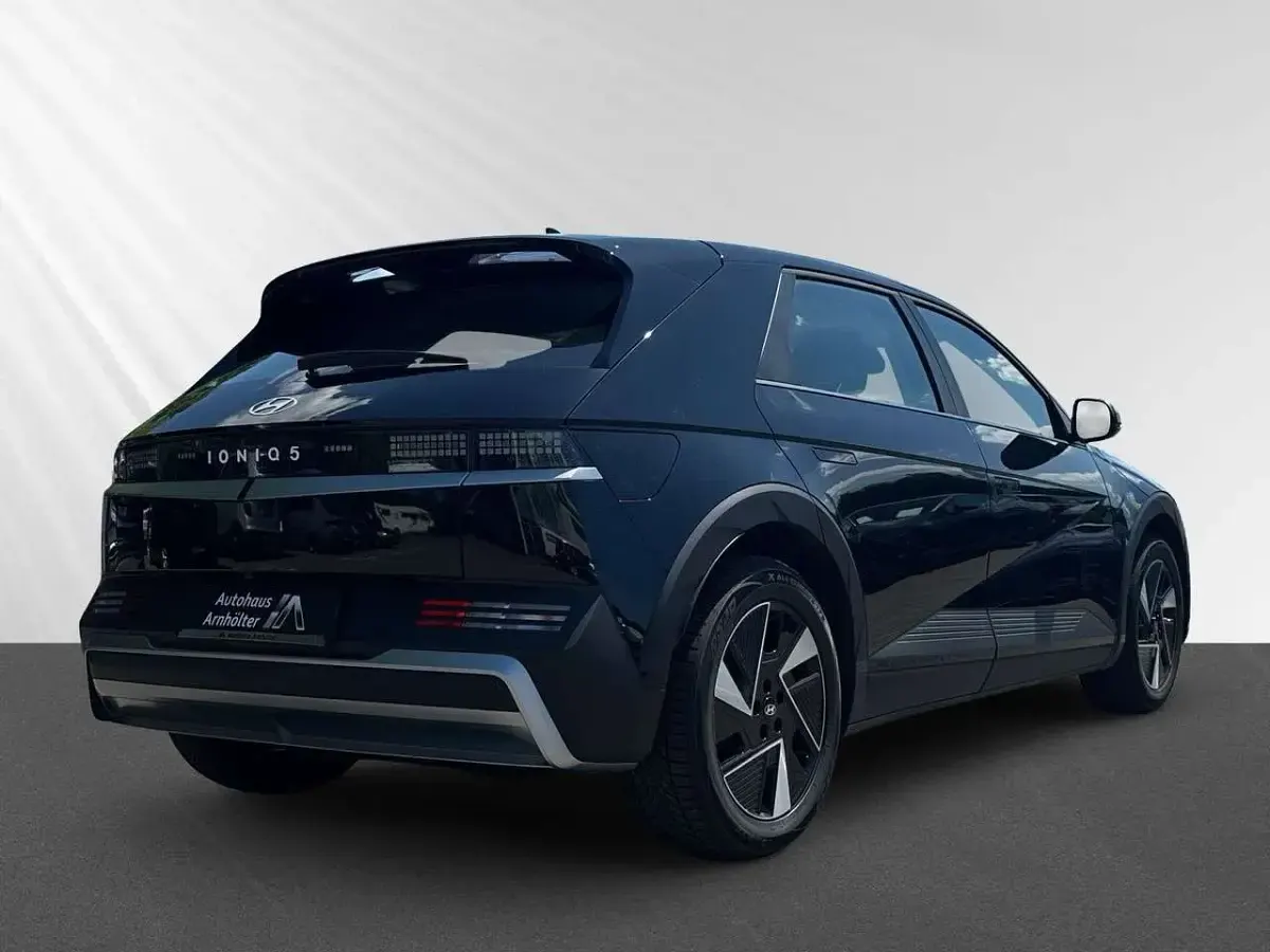 Gebraucht Hyundai Ioniq 5 125 kW (170 PS) 2024 Abyss black / mic SUV