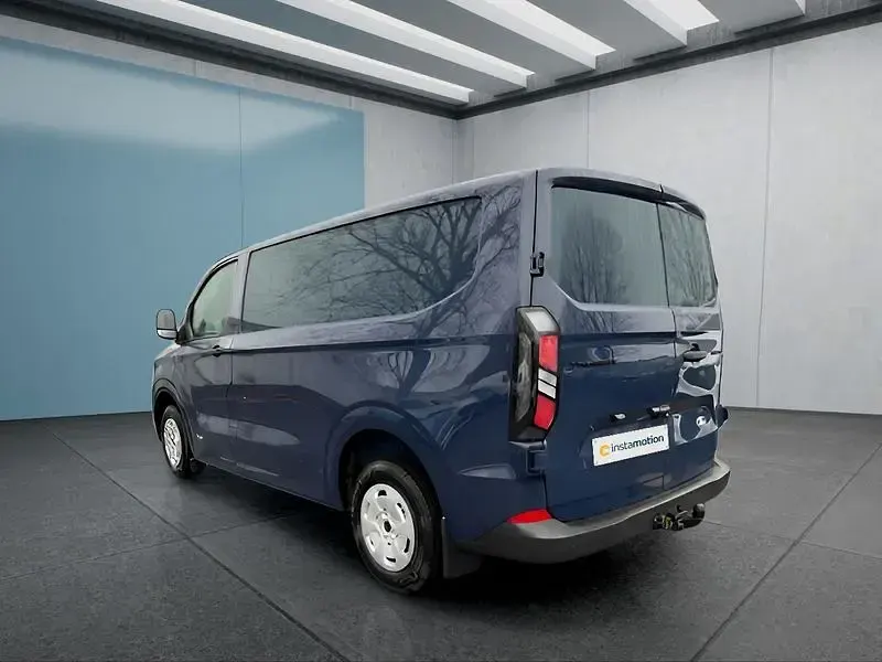 Neu Ford Transit Custom 136 PS (100 kW) 2025 Blau Van