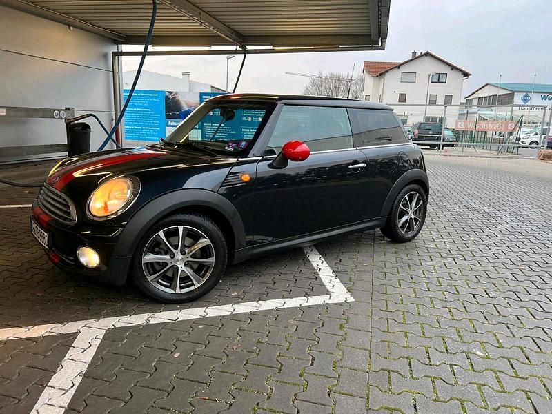 Gebraucht Mini Cooper 95 PS (69 kW) 2007 Schwarz Kleinwagen