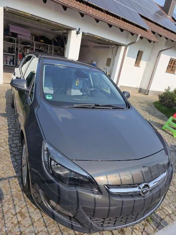 Grau Gebraucht 2013 Opel Astra Innovation Kleinwagen | 7.300 € (Fairer Preis) - Bild 1/4