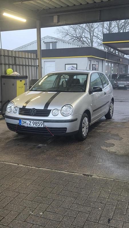 Gebraucht VW Polo 55 PS (40 kW) 2004 Grau Kleinwagen