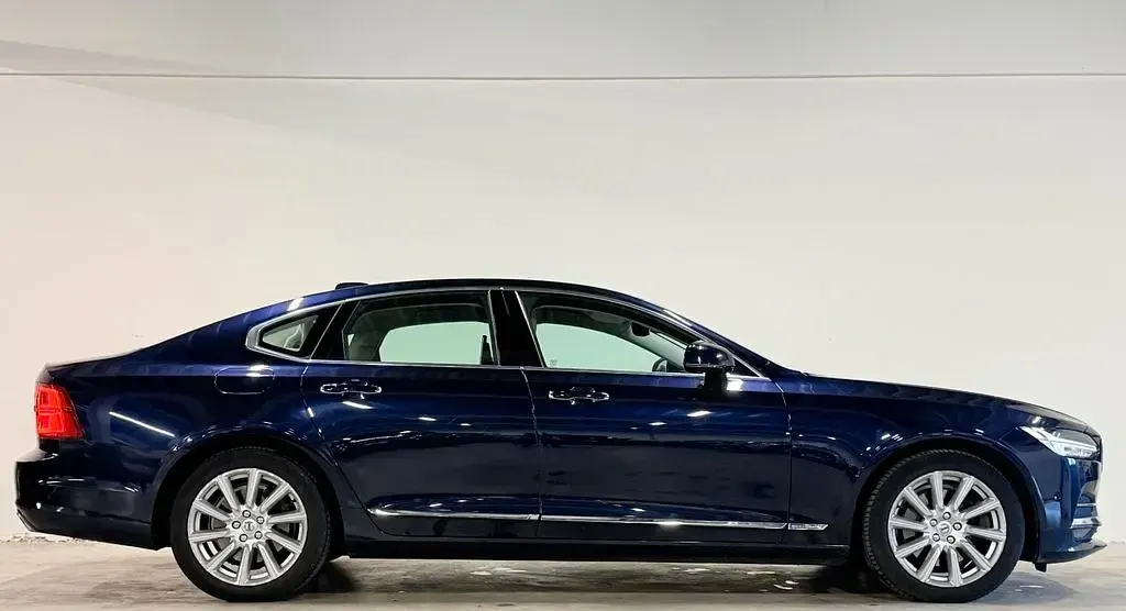 Gebraucht Volvo S90 Inscription 235 PS (172 kW) 2017 Blau Limousine