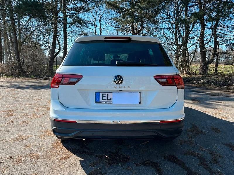 Gebraucht VW Tiguan Active 150 PS (110 kW) 2021 Weiß SUV