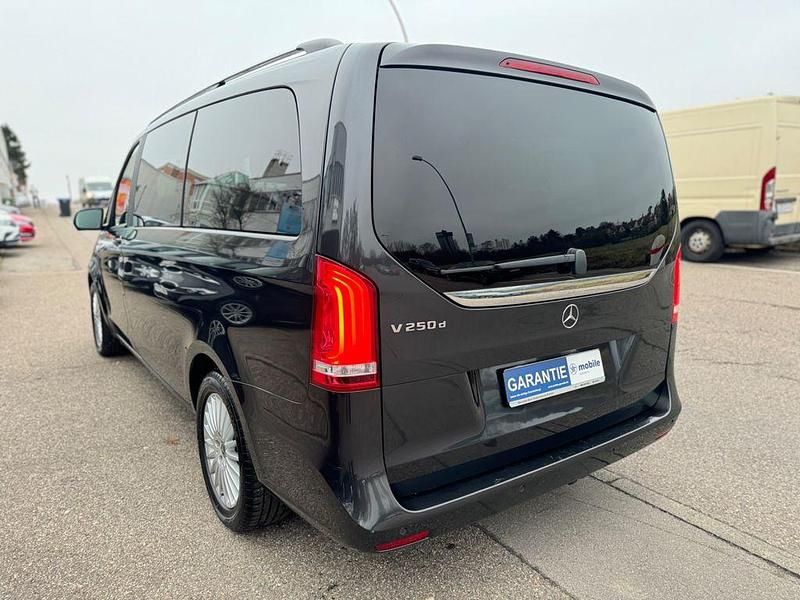 Gebraucht Mercedes V250 Edition 190 PS (139 kW) 2020 Grau Van / Kleinbus