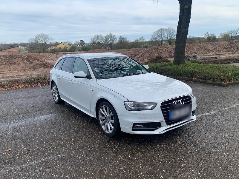 Gebraucht Audi A4 190 PS (139 kW) 2015 Weiß Kombi
