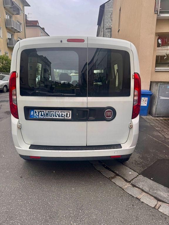 Gebraucht Fiat Doblò 120 PS (88 kW) 2016 Weiß Van / Kleinbus
