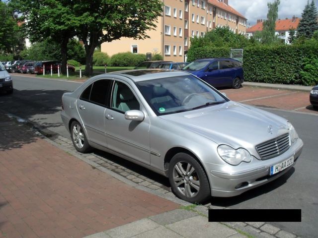 Gebraucht Mercedes C200 222 PS (163 kW) 2000 Silber metallic Limousine