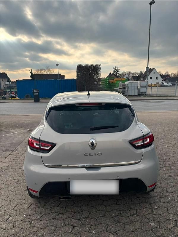 Gebraucht Renault Clio IV 118 PS (86 kW) 2017 Beige Kleinwagen