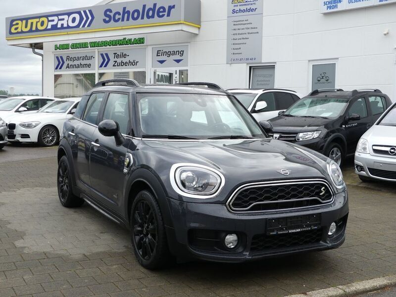 Grau Gebraucht 2019 Mini Cooper S Countryman SUV | 23.990 € (Etwas zu teuer) - Bild 1/4