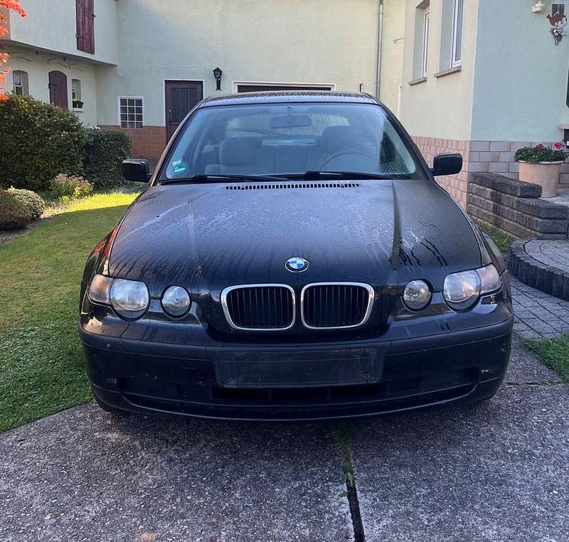 Schwarz Gebraucht 2003 BMW 316 Compact Kleinwagen | 1.700 € (Guter Preis) - Bild 1/4